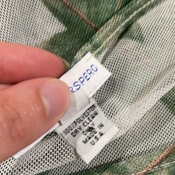 Ala von Auersperg Artemisia Mesh Poncho In Queen Palm - Picture 5 of 10